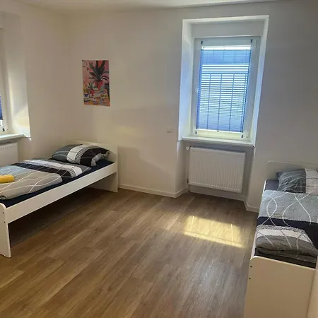 Mit Parkplatz Und 3 Schlafzimmer Fuer 9 Personen Armsheim
