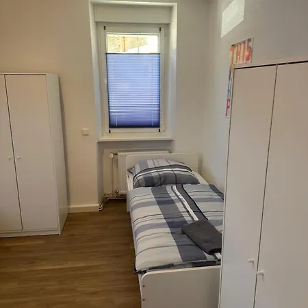 Mit Parkplatz Und 3 Schlafzimmer Fuer 9 Personen Armsheim