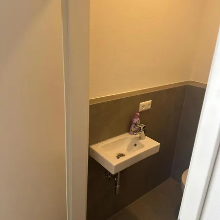 아파트 Mit Parkplatz Und 3 Schlafzimmer Fuer 9 Personen